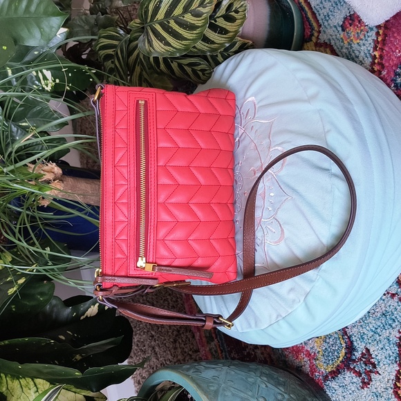 Fossil Coral Quilted Leather Purse - Picture 2 of 8